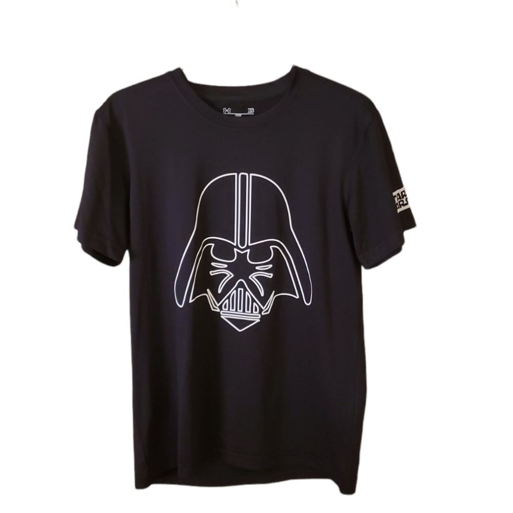 Under Armour Men’s XS Star Wars Darth Vader Athletic Shirt